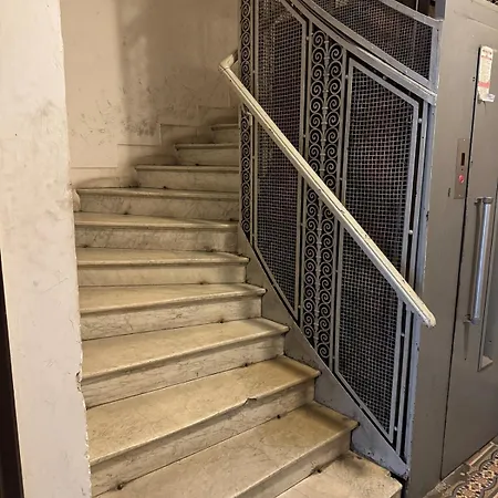 Brand New City Center -115Sq Apartment
